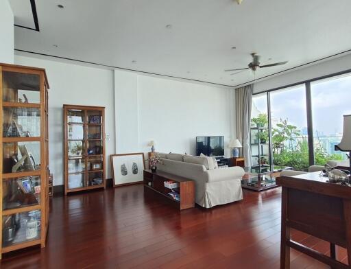 Le Raffine 39  Super Luxury 3 Bedroom Duplex Condo With Private Pool