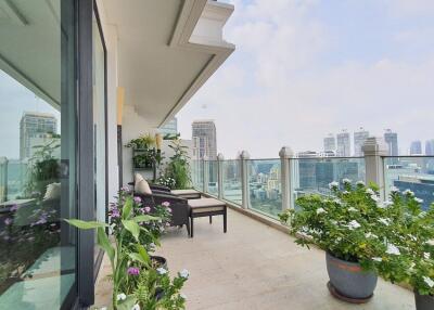 Le Raffine 39  Super Luxury 3 Bedroom Duplex Condo With Private Pool