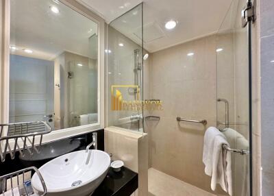 Luxury 2 Bedroom Serviced Apartment in Sukhumvit 12