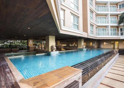 2 Bed Serviced Apartment For Rent in Sathorn BR7420SA