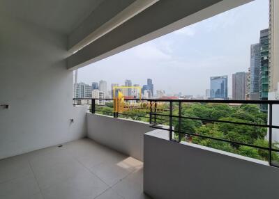 3 Bedroom Apartment For Rent in Asoke