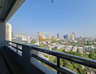 2 Bed Apartment For Rent in Ekkamai