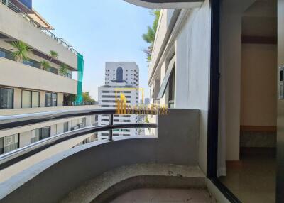 2 Bed Apartment For Rent in Ekkamai