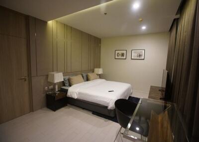 2 Bed Condo For Rent in Phloenchit BR10745CD