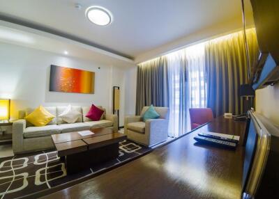 Comfortable 1 Bedroom Serviced Apartment in Thonglor