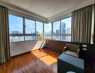 3 Bedroom Apartment in Asoke