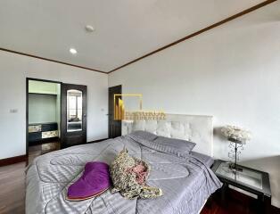 Citi Resort Sukhumvit 49  Spacious 1 Bedroom Condo in Popular Area