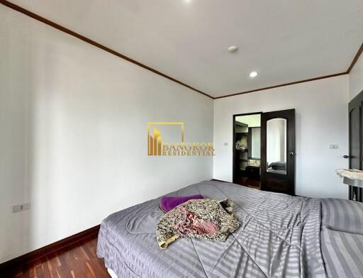 Citi Resort Sukhumvit 49  Spacious 1 Bedroom Condo in Popular Area