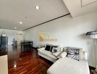 Citi Resort Sukhumvit 49  Spacious 1 Bedroom Condo in Popular Area