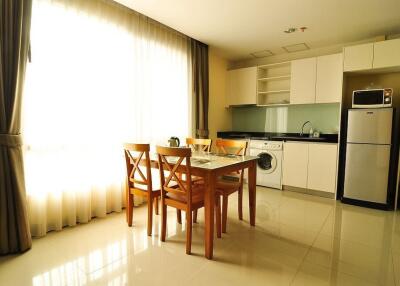 1 Bed Serviced Apartment in Ekkamai