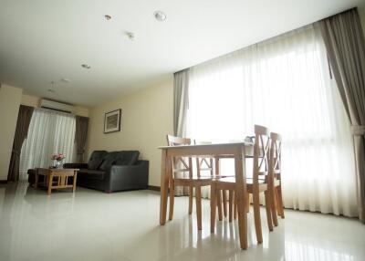 1 Bed Serviced Apartment in Ekkamai