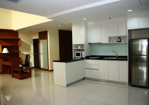 3 Bed Duplex Serviced Apartment For Rent in Ekkamai BR20579AP