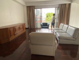 3 Bed Apartment For Rent in Lumphini BR20430AP