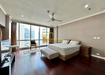 Le Raffine 31 | 3 Bedroom Duplex Condo in Phrom Phong