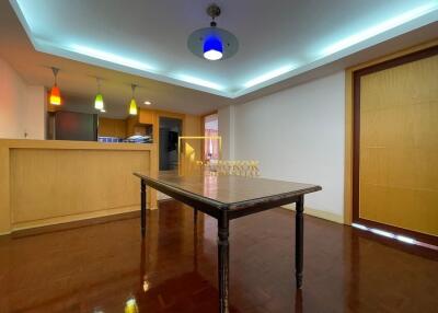 3 Bed Apartment in Phrom Phong