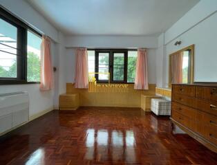 3 Bed Apartment in Phrom Phong