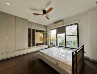 Prompak Gardens  Renovated 3 Bedroom Condo in Thonglor