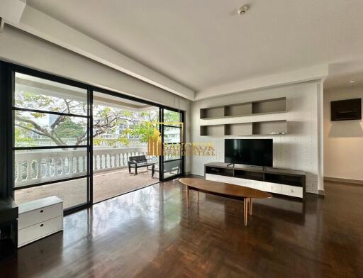 Prompak Gardens  Renovated 3 Bedroom Condo in Thonglor