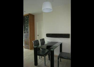 1 Bedroom For Rent in Noble Remix Thonglor