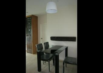 1 Bedroom For Rent in Noble Remix Thonglor