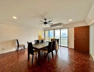 Spacious 3 Bedroom Apartment With Lake View