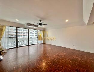 Spacious 3 Bedroom Apartment With Lake View