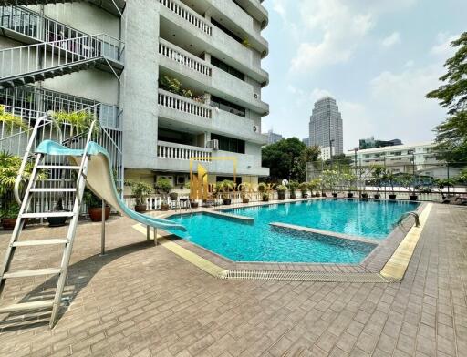 Spacious 3 Bedroom Apartment With Lake View