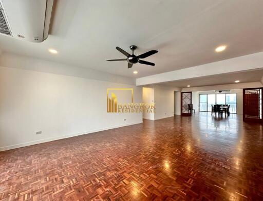 Spacious 3 Bedroom Apartment With Lake View