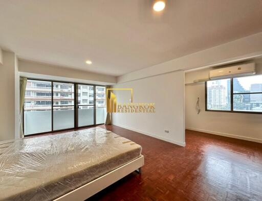 Spacious 3 Bedroom Apartment With Lake View