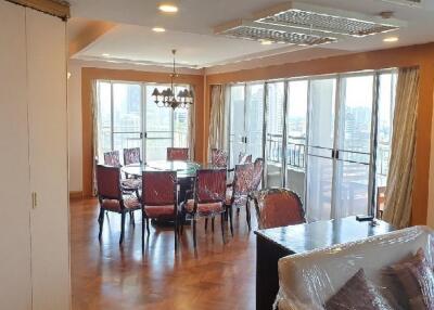 2 Bed Condo For Rent in Sathorn BR11288CD