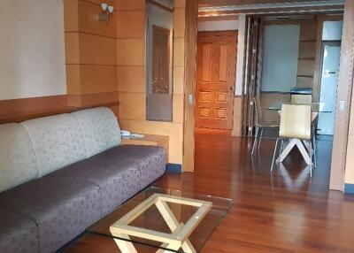 Baan Na Varang  2 Bedroom Condo For Rent in Chidlom BR11325CD