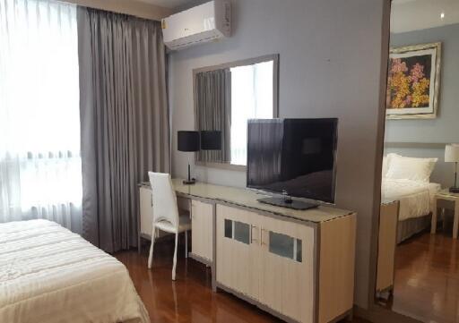 1 Bedroom For Rent in President Place, Chidlom