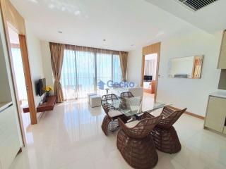 2 Bedrooms Condo in The Riviera Wong Amat Beach Wongamat C005393