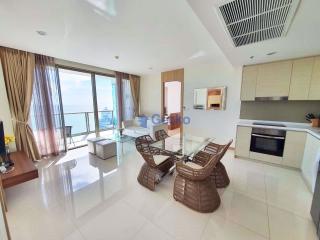 2 Bedrooms Condo in The Riviera Wong Amat Beach Wongamat C005393