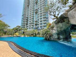 2 Bedrooms Condo in The Riviera Wong Amat Beach Wongamat C005393