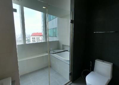 Millennium Residence  2 Bed Condo For Rent in Asoke