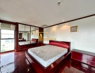 Baan Somthavil  Very Spacious 3 Bedroom Condo For Rent in Desirable Area