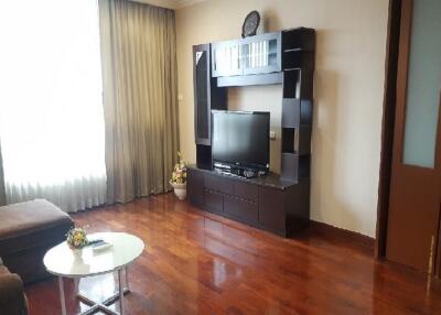 President Place  2 Bed Condo For Rent in Chidlom