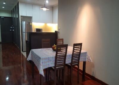 President Place  2 Bed Condo For Rent in Chidlom