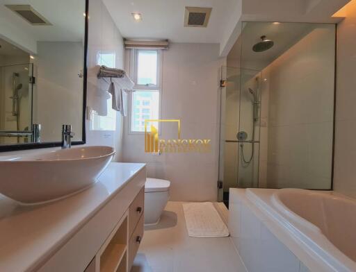 2 Bedroom Serviced Apartment For Rent in Asoke