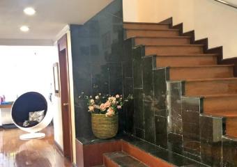 3 Bedroom Duplex Condo in Icon II Thong Lo