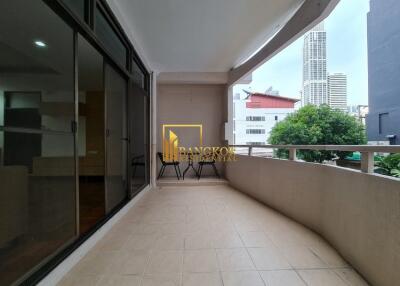 3 Bedroom Apartment For Rent in Nana
