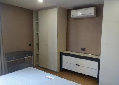 Klass Langsuan  2 Bed Condo For Rent in Chidlom