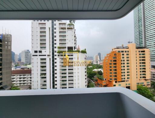 Renovated 3 Bedroom Asoke Apartment