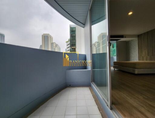 Renovated 3 Bedroom Asoke Apartment