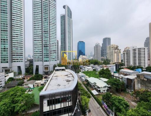 Renovated 3 Bedroom Asoke Apartment