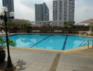 Petch 9 Tower  2 Bedroom Condo For Rent or Sale in Ratchathewi