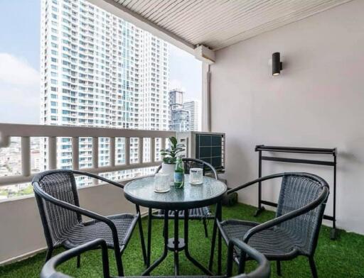 Petch 9 Tower  2 Bedroom Condo For Rent or Sale in Ratchathewi