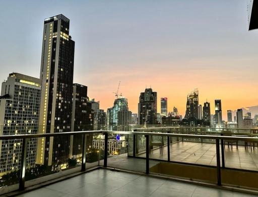 The Room 21  2 Bedroom Duplex For Rent or Sale in Sukhumvit 21