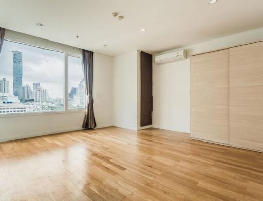 The Royal Saladaeng  3 Bedroom Condo For Rent And Sale in Silom